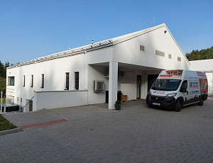 Zateplení stropů strojoven pomocí foukané izolace